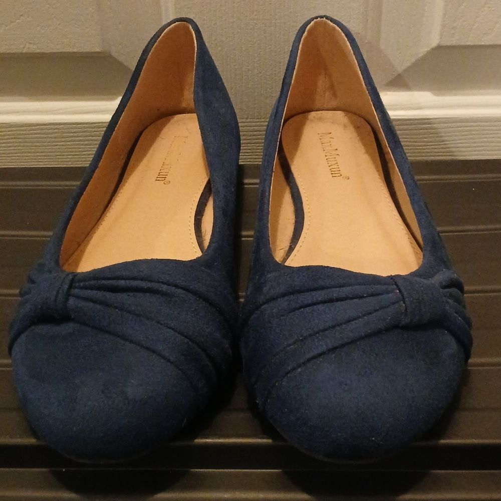 Elegant Navy Blue Women's Flats